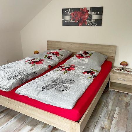 Fewo Mit Balkon Direkt Am Wald Und Wanderweg Ruhe Pur 2 Og バート・ザクサ エクステリア 写真